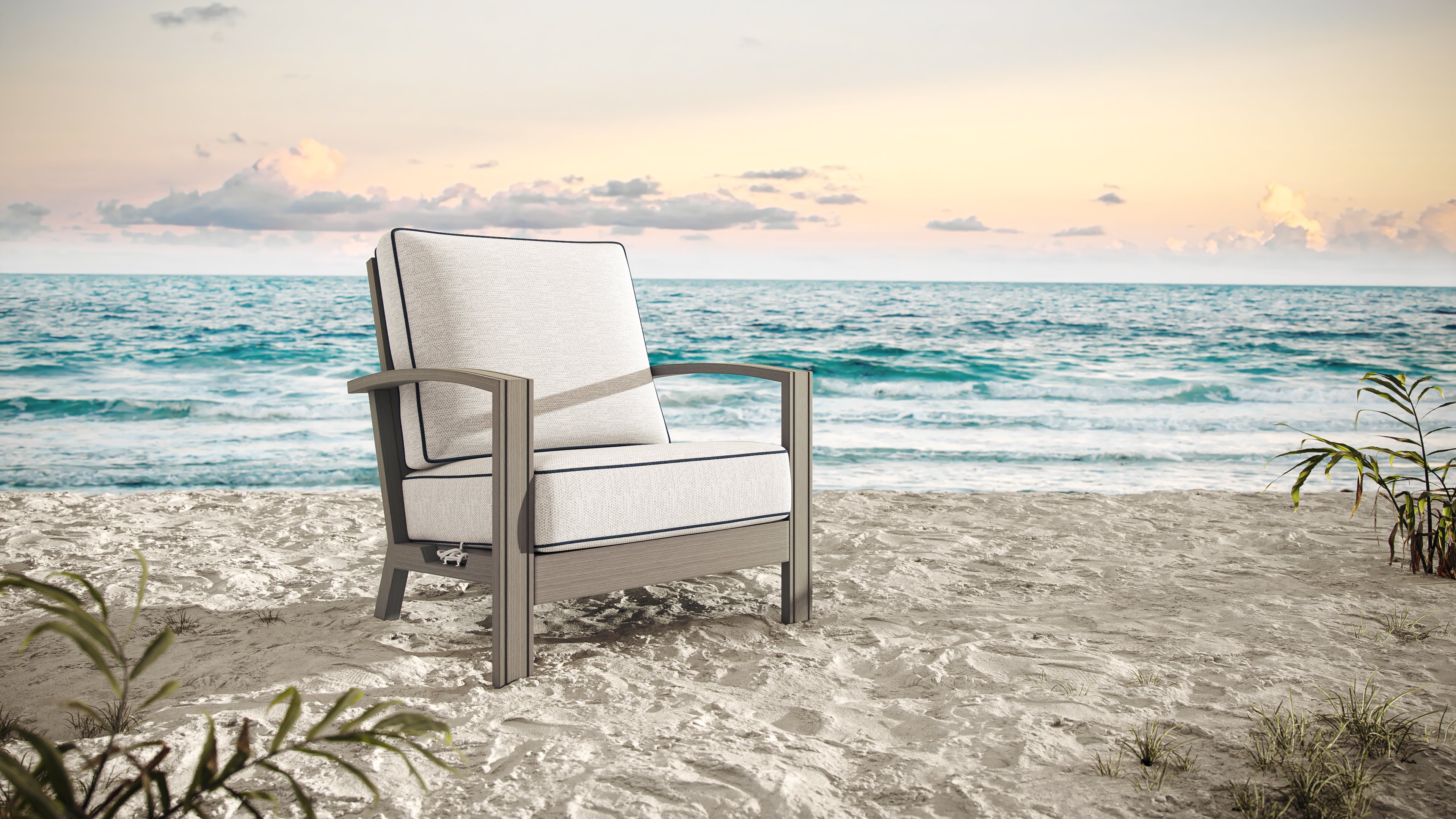 Buoy Deep Seating Chair